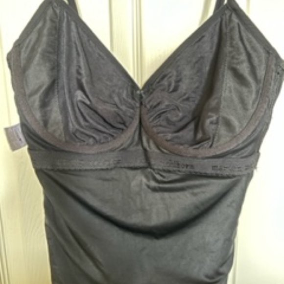 Maryan Mehlhorn Classic Black Tank Swimsuit - Picture 6 of 9